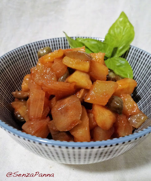 Caponata di mele. La ricetta del lunedì.