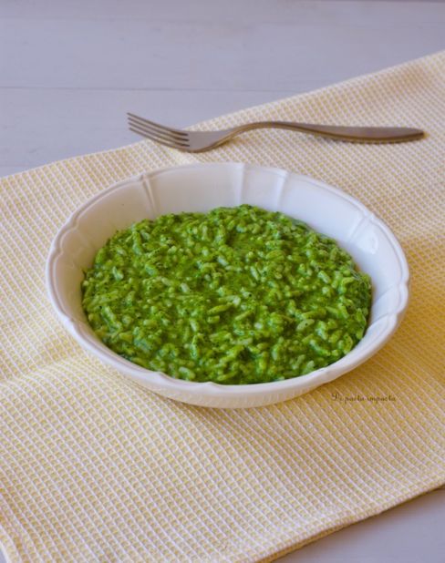 Risotto al pesto di cavolo nero e gorgonzola (in pentola a pressione)