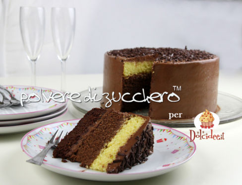 Tutorial Chocolate ombre cake: la torta al cioccolato sfumata farcita con crema al cioccolato