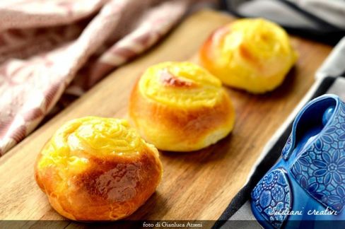 Brioche veneziane con crema pasticcera