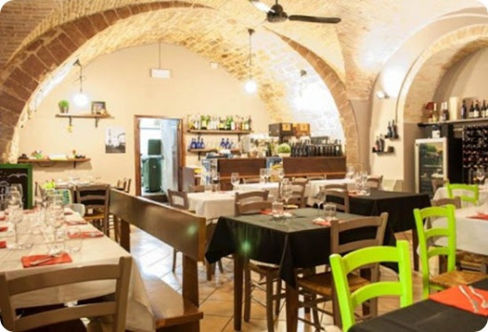 La piccola Umbria è uno scrigno al cui interno sono raccolti gioielli gastronomici che caratterizzano tutto il territorio.