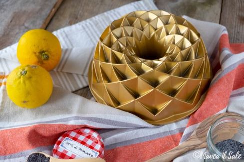 Bundt cake al bergamotto e semi di papavero