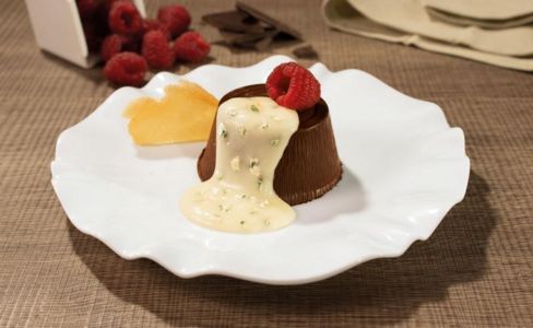Tortino al cioccolato con salsa di erborinato
