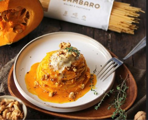 Spaghetti n 5 gorgonzola noci e zucca