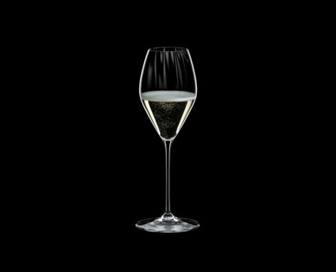 Carrefour propone uno “Champagne gustoso”, il Franciacorta