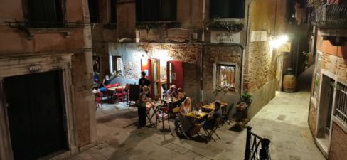 Osteria Ai 4 feri storti a Venezia, recensione: una nuova apertura suggestiva per una cucina onesta