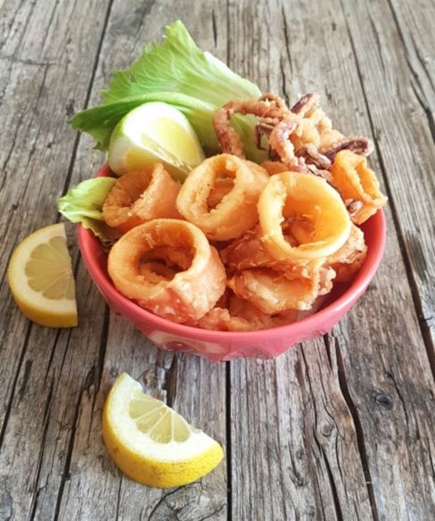 Ricetta calamari fritti, croccanti e dorati, irresistibili