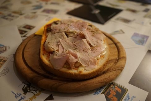Sagra della Porchetta Monte San Savino: criticato lo slogan “Un panino per un vaccino”