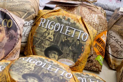 Spongata di Busseto, ricetta tradizionale a Natale della Pasticceria Tabiano
