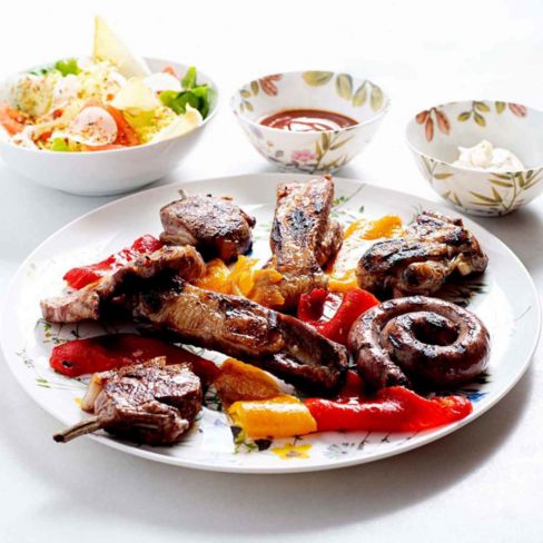Menu di Pasqua. I prezzi dei pranzi di 40 ristoranti con consegna a casa