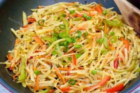 Ricetta: Contorno di patate e verdure miste saltate